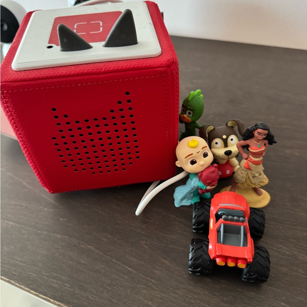 Interactive Red Audio Cube with Figurines